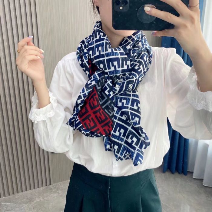 SCARVES