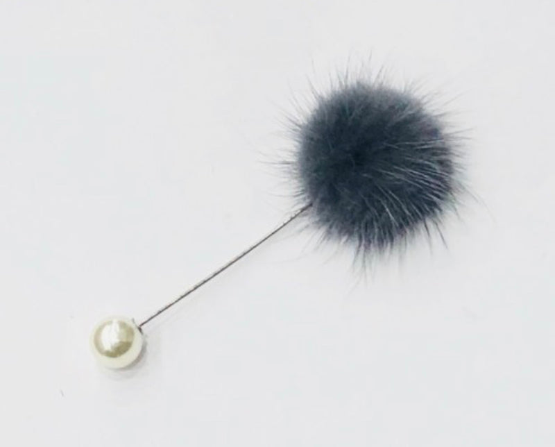 FLUFFY PEARL PIN BROOCH