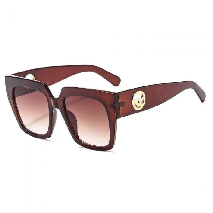 OVERSIZED CHOCOLATE SUNGLASSES